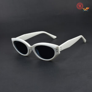 Bold_White_Cats_Eye_Sunglasses_for_Women